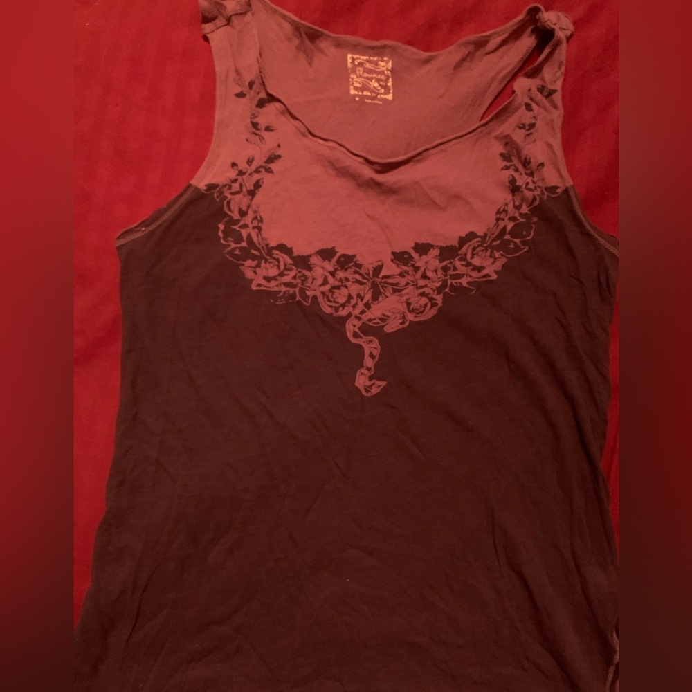 ❤️3/$20 Super soft semi sheer 100% cotton top